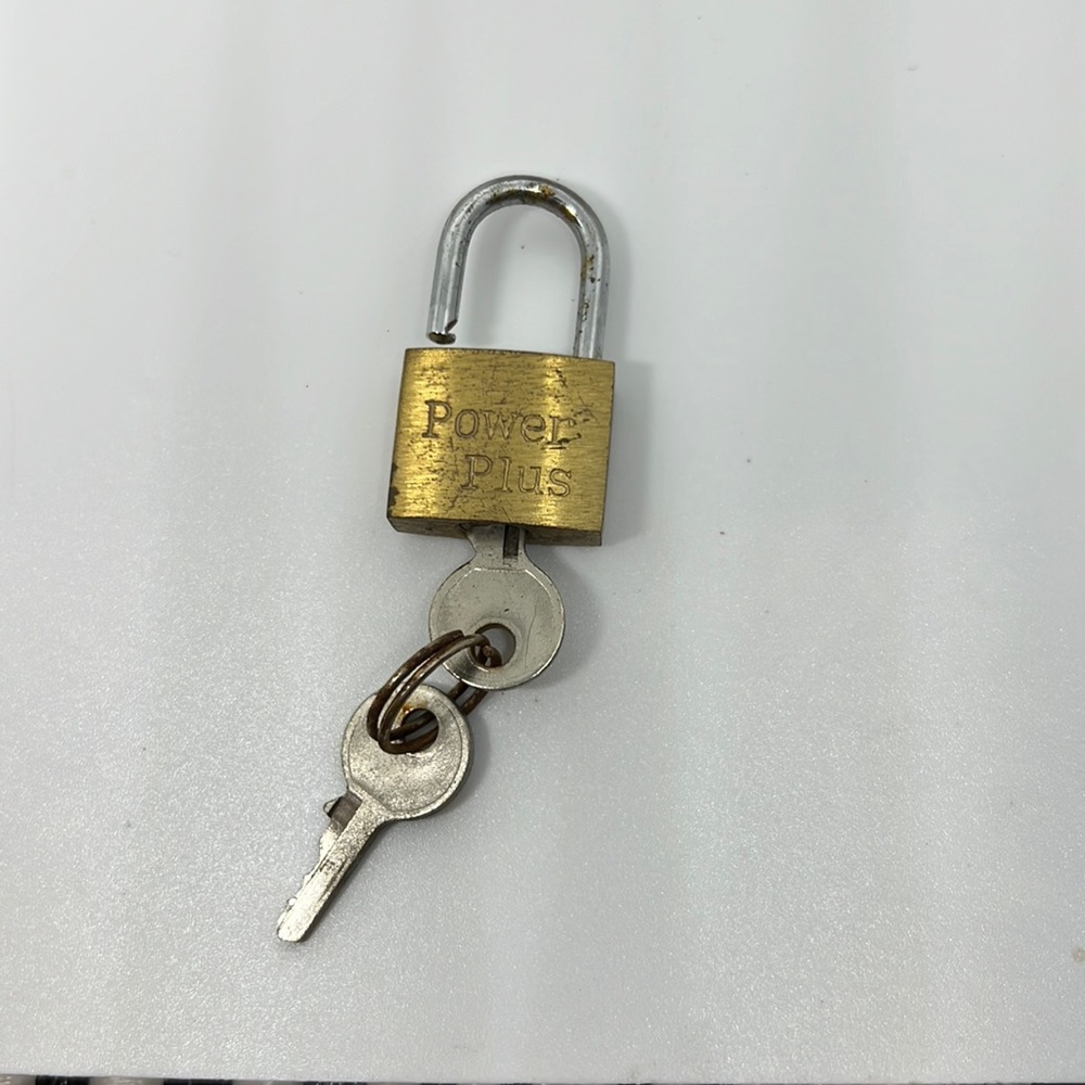 Super tiny lock 🔐